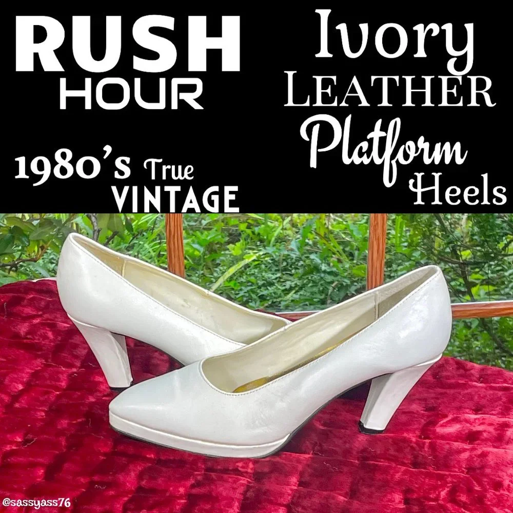 ▪️VTG▪️RUSH HOUR▪️1980's Ivory Leather Platform Pump Heels